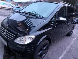 Schwarz Gebraucht 2010 Mercedes Viano Van / Kleinbus | 12.800 €