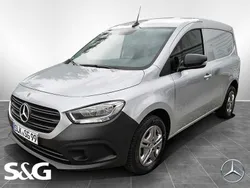 Helvinsilber metallic Gebraucht 2024 Mercedes Citan 112 Van / Kleinbus | 29.988 € (Teuer)