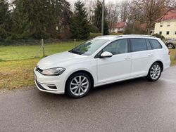 Weiß Gebraucht 2018 VW Golf VII Highline Kombi | 16.900 € (Fairer Preis)