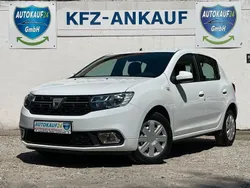 Weiß Gebraucht 2017 Dacia Sandero Lauréate Kleinwagen | 8.690 € (Fairer Preis)