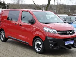 Rubin rot Gebraucht 2020 Opel Vivaro Edition Van | 25.990 € (Etwas zu teuer)