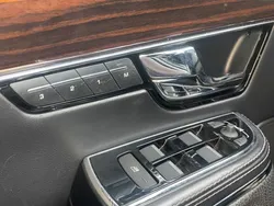 Grau Gebraucht 2012 Jaguar XJ Limousine | 18.000 €