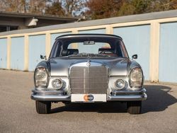 Silber Gebraucht 1966 Mercedes 250 SE Cabrio | 116.000 €