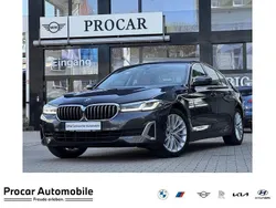 Grau Gebraucht 2022 BMW 530 Luxury Line Limousine | 35.390 € (Guter Preis)