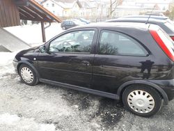 Schwarz Gebraucht 2005 Opel Corsa Kleinwagen | 350 € (Superpreis)