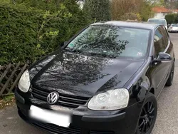Schwarz Gebraucht 2005 VW Golf V Kleinwagen | 1.250 € (Fairer Preis)