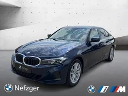 Tansanitblau ii metallic (metallic) Gebraucht 2024 BMW 318 Comfort Edition Limousine | 35.900 € (Fairer Preis)