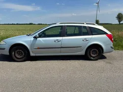 Silber Gebraucht 2004 Renault Mégane GrandTour Kombi | 1.350 € (Fairer Preis)
