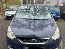 Blau Gebraucht 2009 Ford Galaxy Van / Kleinbus | 1.900 €