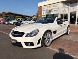 Weiß Gebraucht 2008 Mercedes SL63 AMG AMG Cabrio | 54.999 €