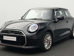 Schwarz Gebraucht 2024 Mini Cooper Favoured Kleinwagen | 26.493 € (Fairer Preis)