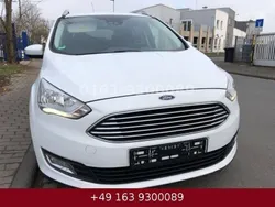 Weiß Gebraucht 2017 Ford Grand C-Max Titanium Van / Kleinbus | 5.550 € (Superpreis)