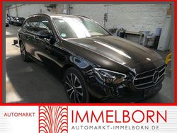 Obsidianschwarz (metallic) Gebraucht 2021 Mercedes E300 Night Kombi | 29.040 € (Guter Preis)