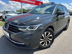 Grau Gebraucht 2021 VW Tiguan Active SUV | 18.900 € (Etwas zu teuer)