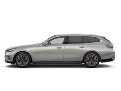 Grau Neu 2025 BMW 540 M Sport Kombi | 86.890 € (Etwas zu teuer)