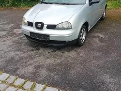 Silber Gebraucht 2002 Seat Arosa Kleinwagen | 700 € (Guter Preis)