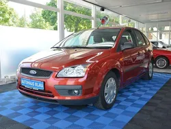 Orange Gebraucht 2006 Ford Focus Trend Limousine | 2.990 € (Guter Preis)