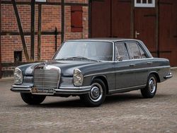 Grau Gebraucht 1967 Mercedes W108 SE Limousine | 27.900 €