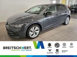 Grau Gebraucht 2024 VW Golf VIII Goal Limousine | 32.950 € (Superpreis)
