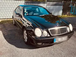 Schwarz Gebraucht 2000 Mercedes CLK230 Coupé | 2.350 € (Fairer Preis)