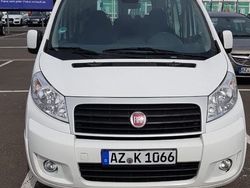 Blau Gebraucht 2015 Fiat Scudo Van / Kleinbus | 8.500 €