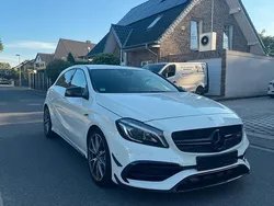 Weiß Gebraucht 2016 Mercedes A45 AMG AMG Kleinwagen | 27.000 € (Etwas zu teuer)