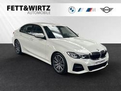 Alpinweiss Gebraucht 2022 BMW 318 M Sport Limousine | 29.900 € (Guter Preis)