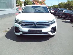 Weiß Gebraucht 2021 VW Touareg R-line SUV | 41.200 € (Guter Preis)