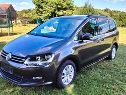 Braun Gebraucht 2016 VW Sharan Comfortline Van / Kleinbus | 14.500 € (Guter Preis)