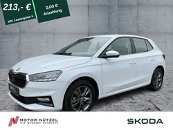 Moonweiss metallic Gebraucht 2023 Skoda Fabia Style Kleinwagen | 19.690 € (Fairer Preis)