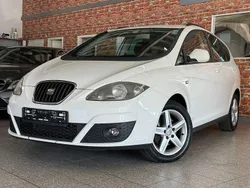 Weiß Gebraucht 2013 Seat Altea XL Copa Van / Kleinbus | 3.480 € (Teuer)