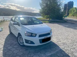 Weiß Gebraucht 2011 Chevrolet Aveo Limousine | 2.900 € (Teuer)