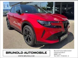 Rot Gebraucht 2024 Alfa Romeo Junior Edizione Speciale Limousine | 36.900 € (Superpreis)