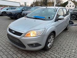 Silber Gebraucht 2010 Ford Focus Style Limousine | 1.499 € (Superpreis)