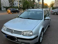 Silber Gebraucht 2000 VW Golf IV Kombi | 1.500 € (Etwas zu teuer)