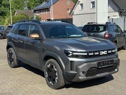 Grau Neu 2025 Dacia Duster Extreme SUV | 27.955 € (Etwas zu teuer)