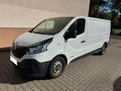 Weiß Gebraucht 2015 Renault Trafic Komfort Van | 5.950 € (Teuer)