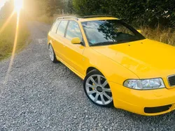 Gelb Gebraucht 1999 Audi S4 Kombi | 9.900 €