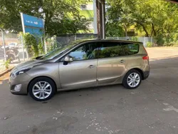 Beige Gebraucht 2009 Renault Grand Scénic III Dynamique Van / Kleinbus | 4.990 € (Guter Preis)