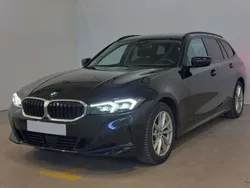 Black sapphire metallic Gebraucht 2023 BMW 320 Sport Line Kombi | 29.900 € (Fairer Preis)