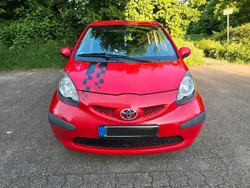 Rot Gebraucht 2008 Toyota Aygo Kleinwagen | 1.900 € (Fairer Preis)