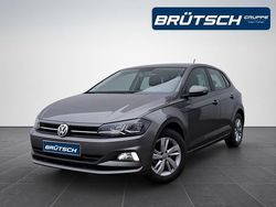 Limestone grey metallic Gebraucht 2018 VW Polo Comfortline Limousine | 15.880 € (Fairer Preis)