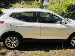 Weiß Gebraucht 2015 Nissan Qashqai Acenta SUV | 8.500 € (Fairer Preis)