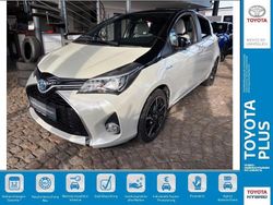 Weiß Gebraucht 2016 Toyota Yaris Hybrid Style Kleinwagen | 12.790 € (Fairer Preis)