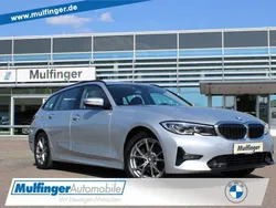 Glaciersilber Gebraucht 2021 BMW 320 Sport Line Kombi | 24.380 € (Guter Preis)