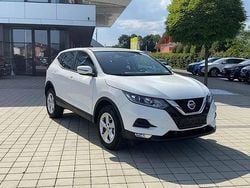 Solid white uni Gebraucht 2020 Nissan Qashqai Acenta+ SUV | 14.498 € (Superpreis)