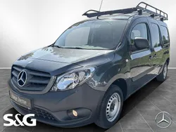 Tenoritgrau metallic Gebraucht 2017 Mercedes Citan 109 Van / Kleinbus | 13.063 € (Etwas zu teuer)