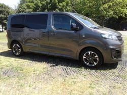 Grau Gebraucht 2022 Opel Zafira Life Edition Van | 35.800 € (Etwas zu teuer)