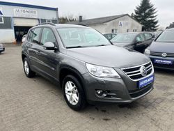Grau Gebraucht 2010 VW Tiguan Freestyle SUV | 8.990 € (Etwas zu teuer)