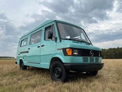 Blau Gebraucht 1993 Mercedes T1 Van | 23.800 €